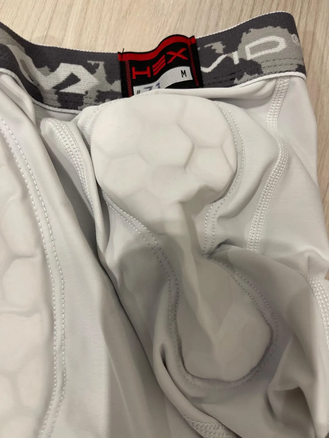 McDavid Hex Pad Thudd pantaloncini protettivi M neri