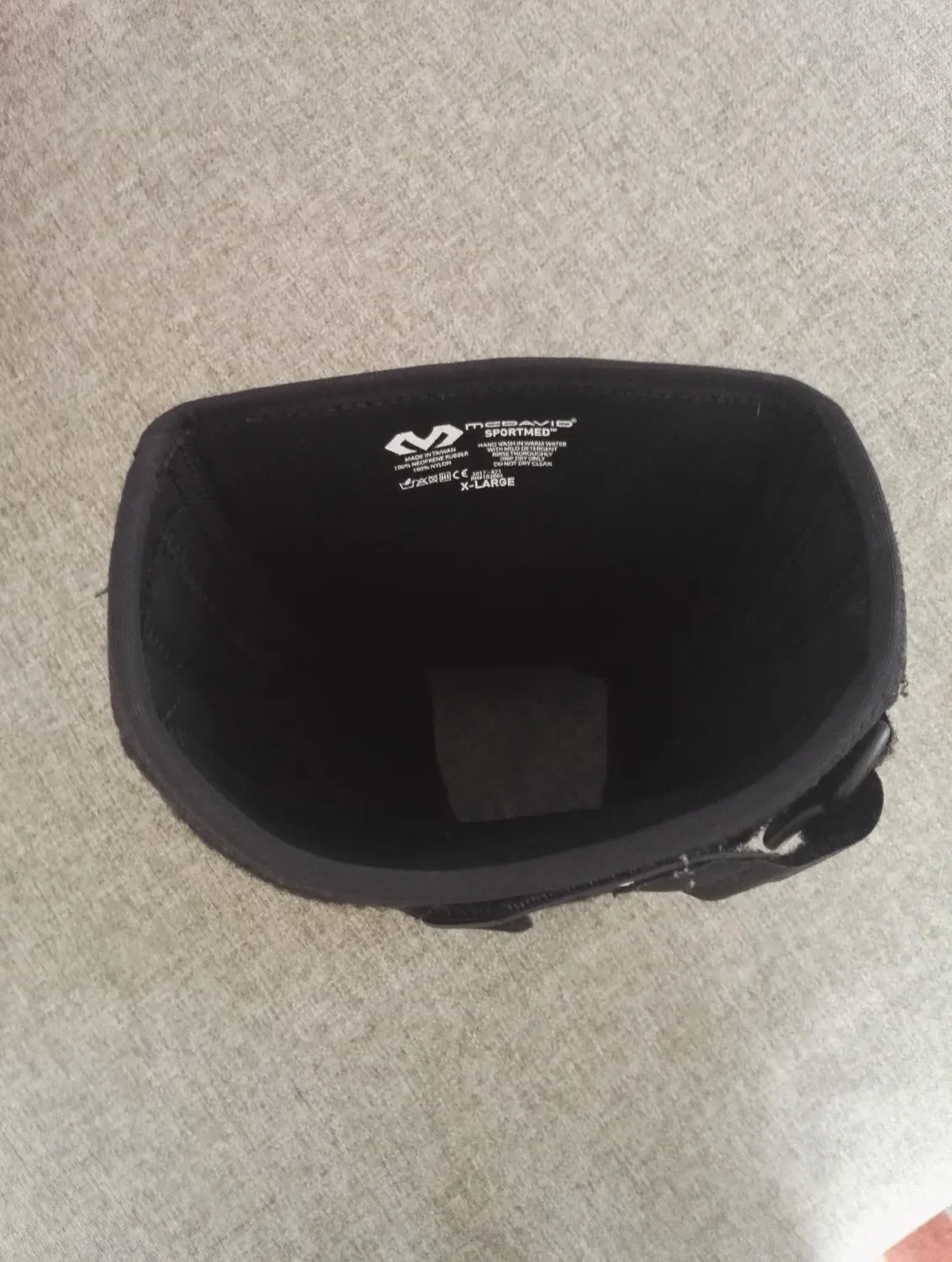 McDavid Supporto Legamenti ginocchiera neoprene L nero