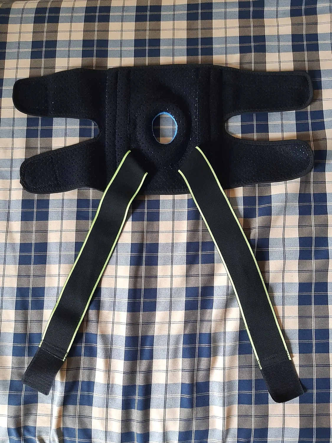 Bodyprox Tutore Ginocchio Ginocchiera S/M con Stabilizzatori e Gel